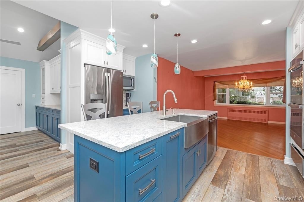 709 Carlyle Street - Photo 10