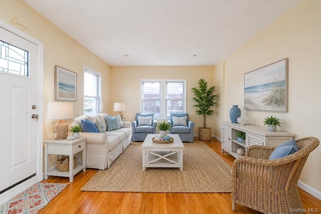 128 W Market Street - Photo 2