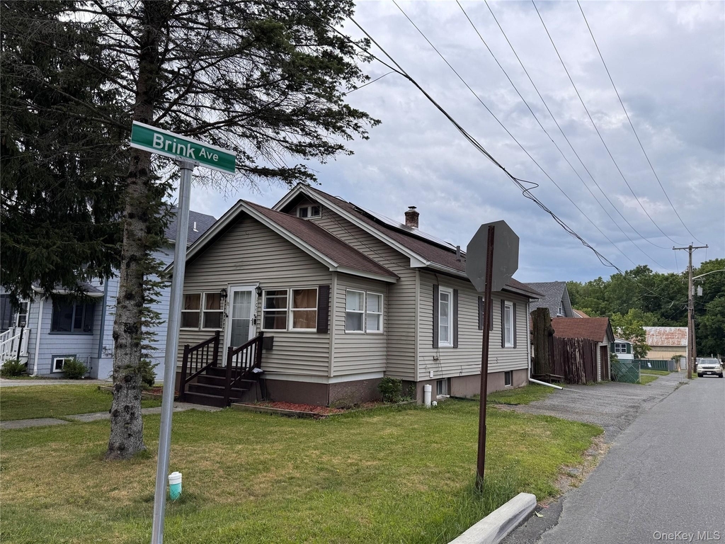 109 Lake Avenue - Photo 0