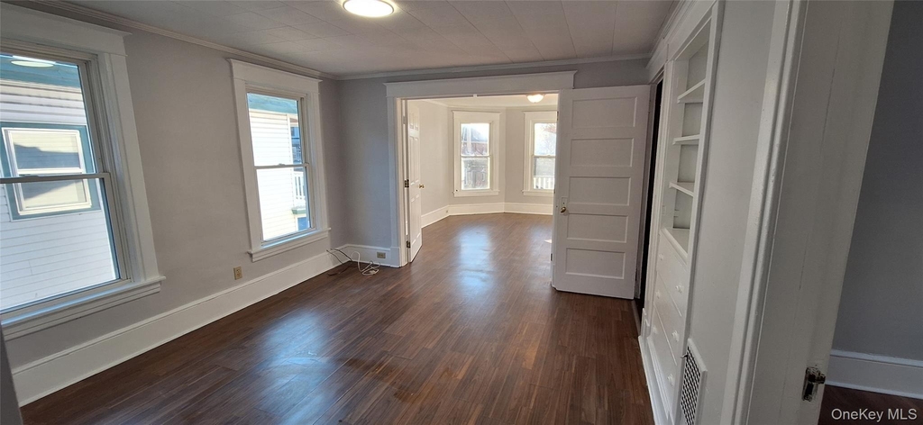 195 N Hamilton Street - Photo 2