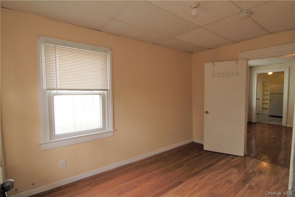 119 High Street - Photo 2