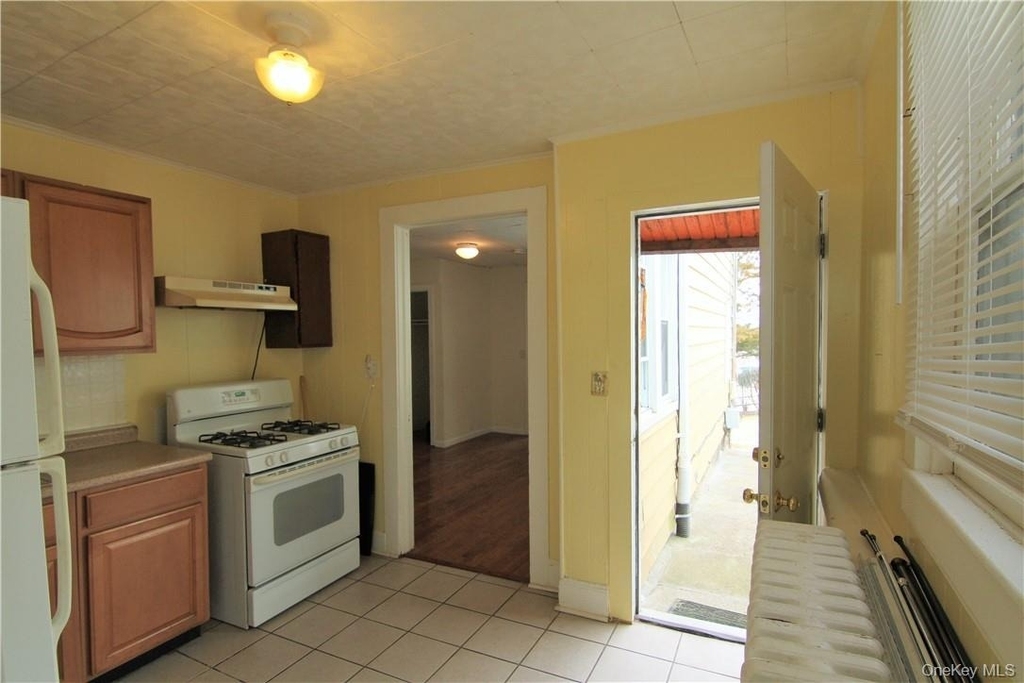 119 High Street - Photo 12