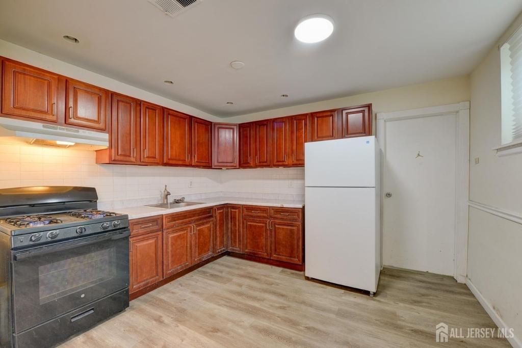 382 College Drive - Photo 6