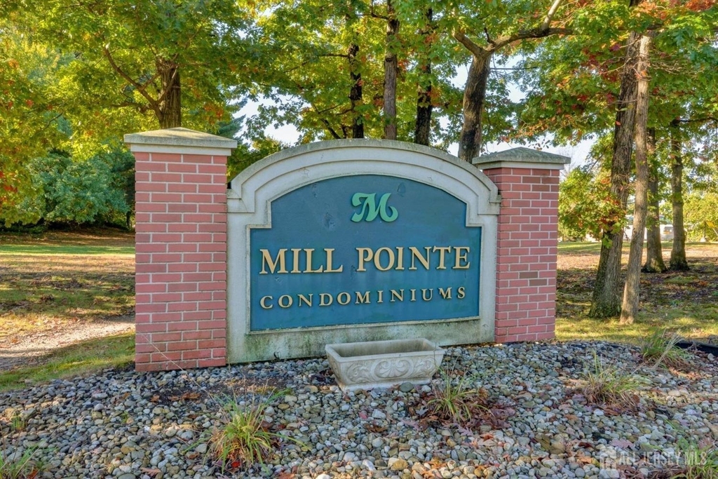 382 College Drive - Photo 15
