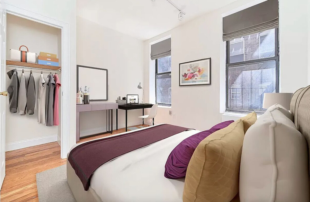 230 E 25th Street - Photo 2