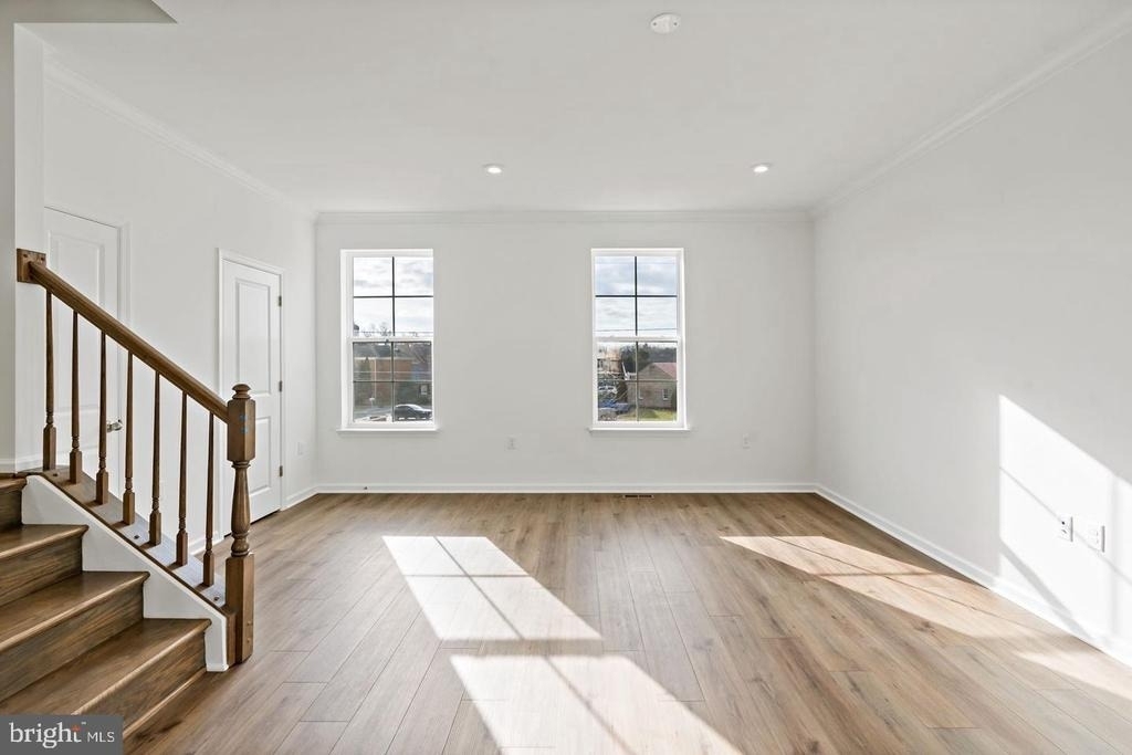 646 Hemsworth Lane - Photo 17