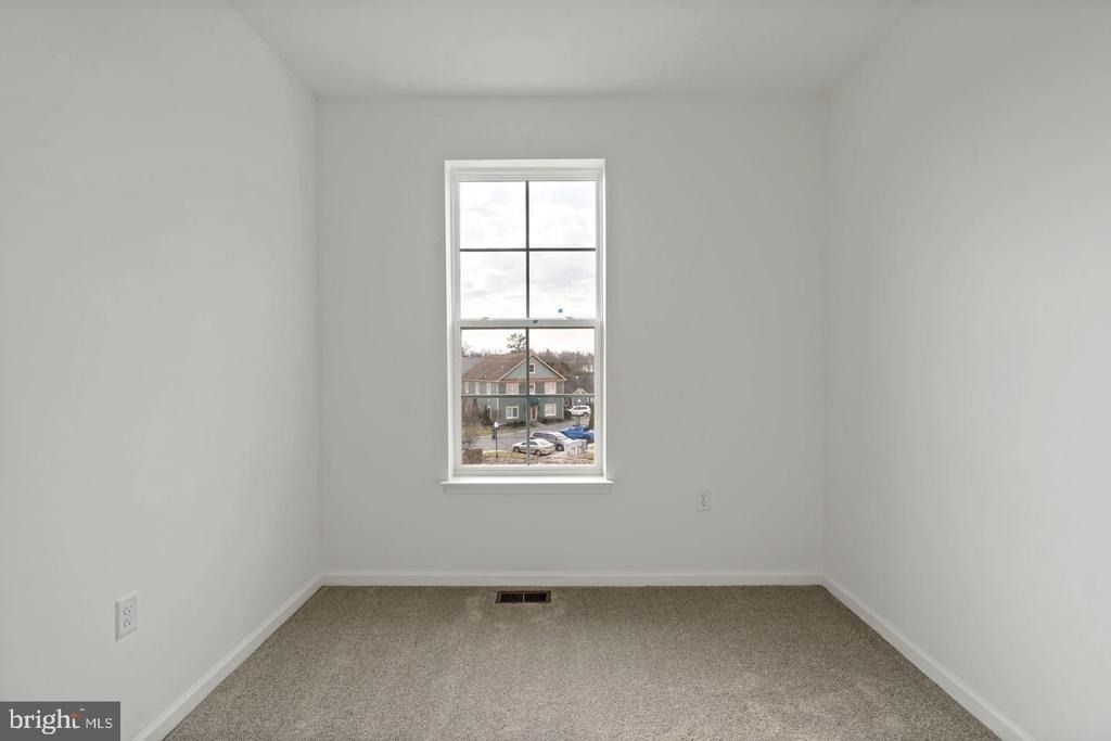 646 Hemsworth Lane - Photo 9