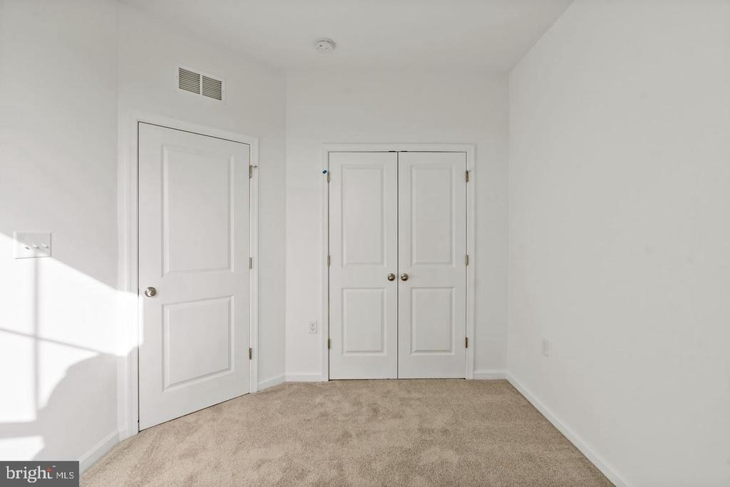 646 Hemsworth Lane - Photo 5