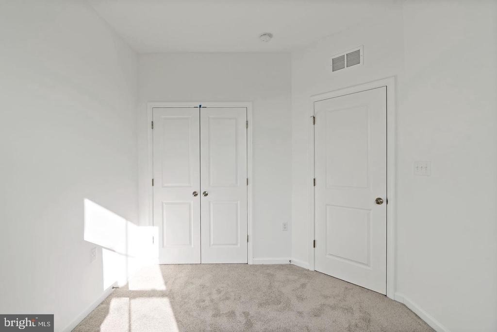 646 Hemsworth Lane - Photo 8