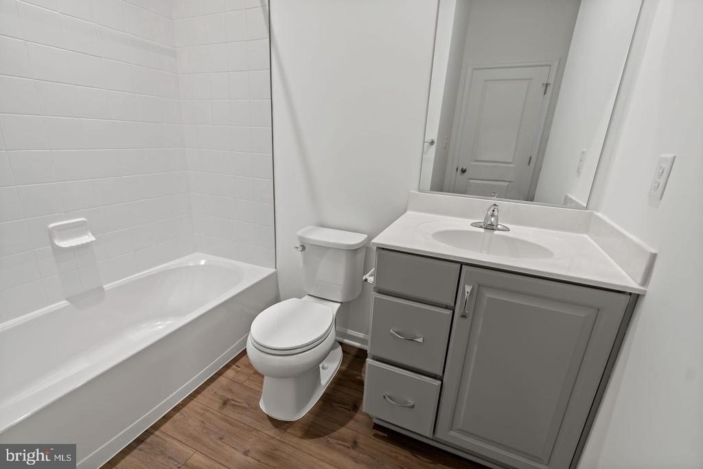 646 Hemsworth Lane - Photo 7