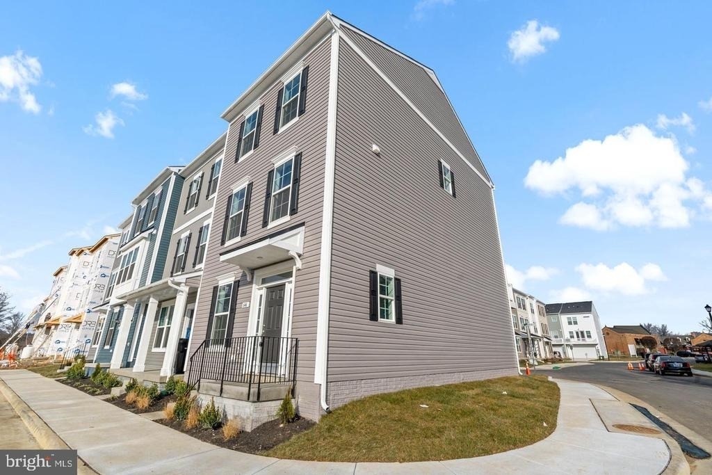 646 Hemsworth Lane - Photo 1