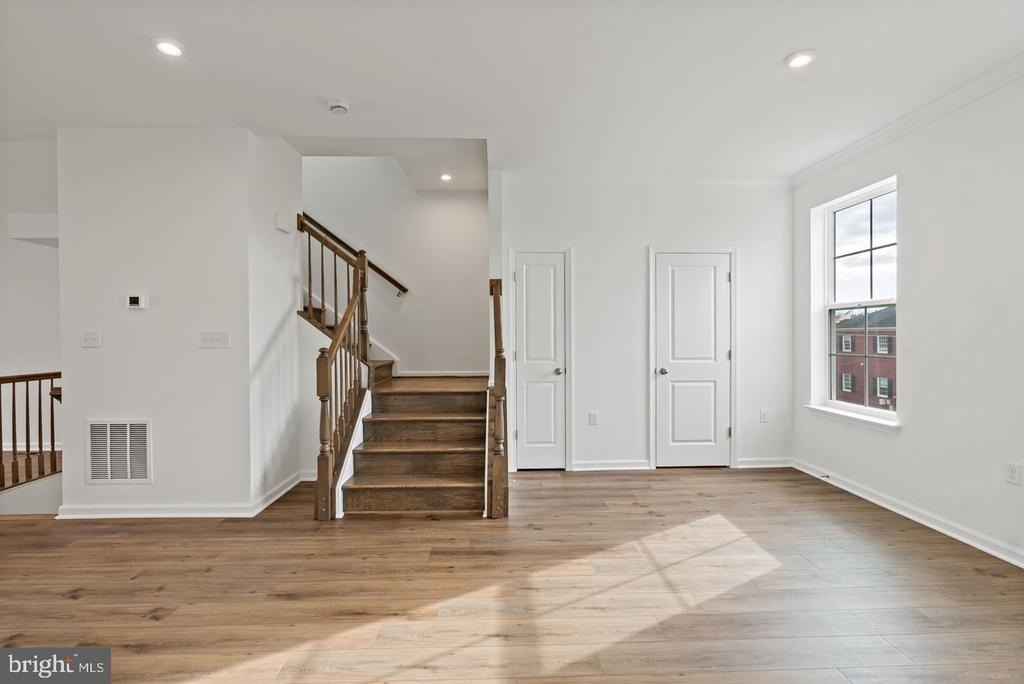 646 Hemsworth Lane - Photo 15