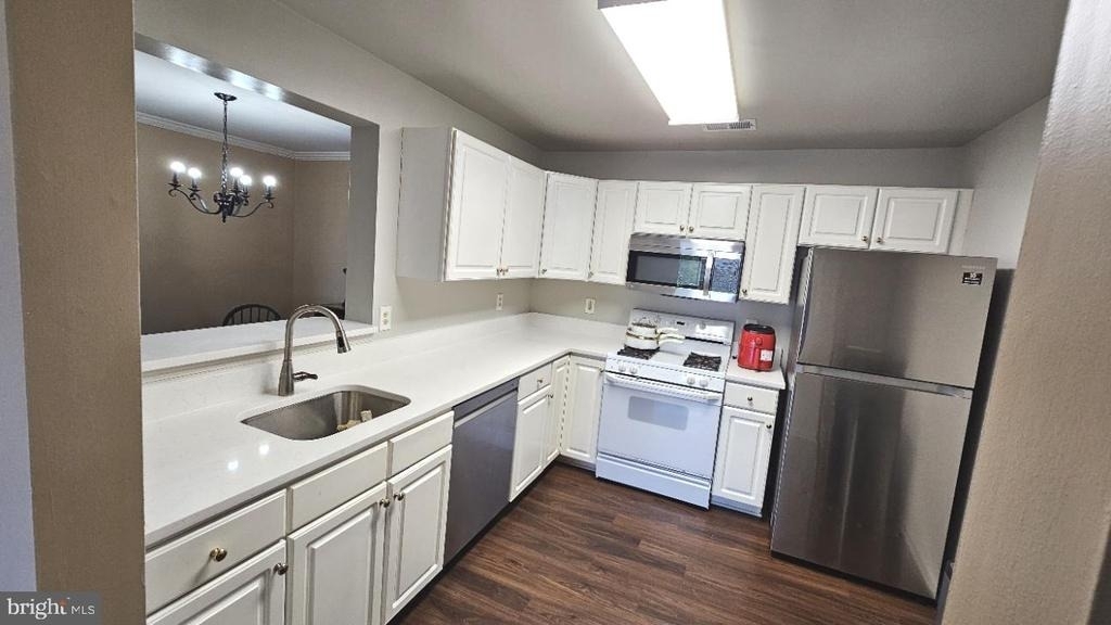1037 Gardenview Loop - Photo 7