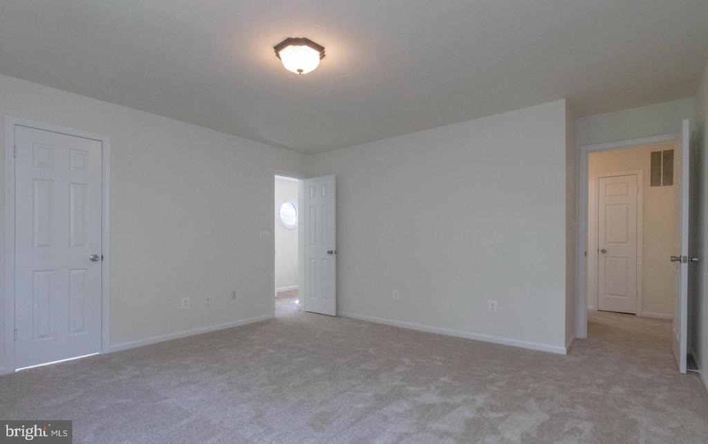 6120 Old Brentford Court - Photo 8