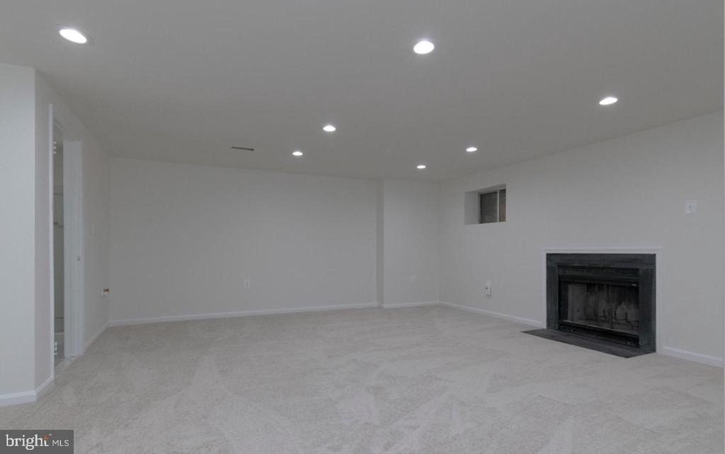 6120 Old Brentford Court - Photo 41