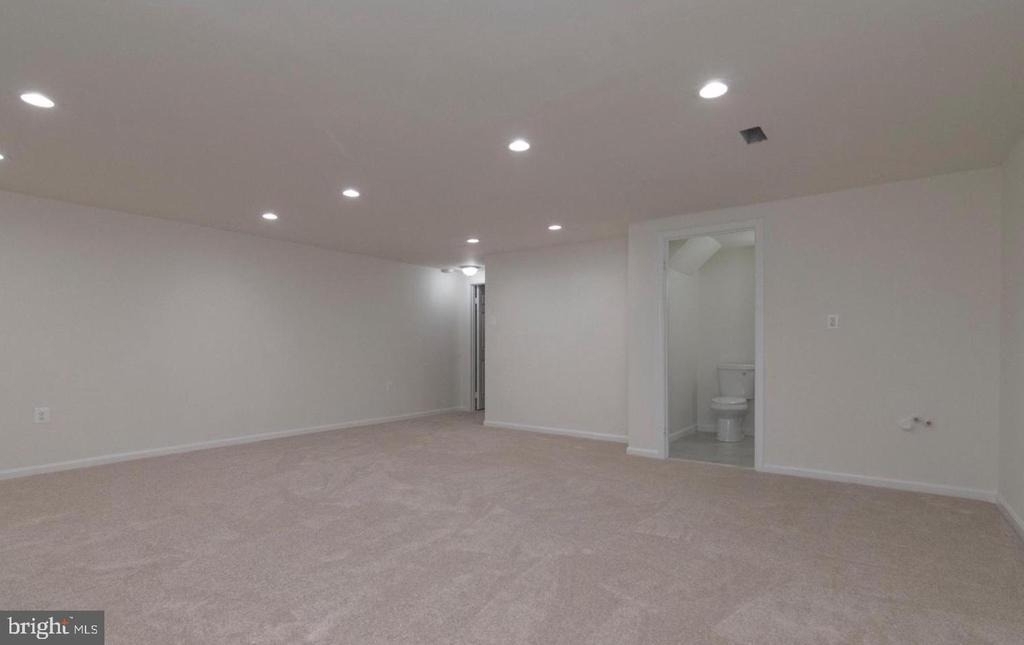 6120 Old Brentford Court - Photo 42