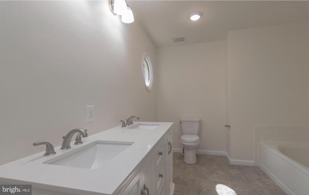 6120 Old Brentford Court - Photo 11
