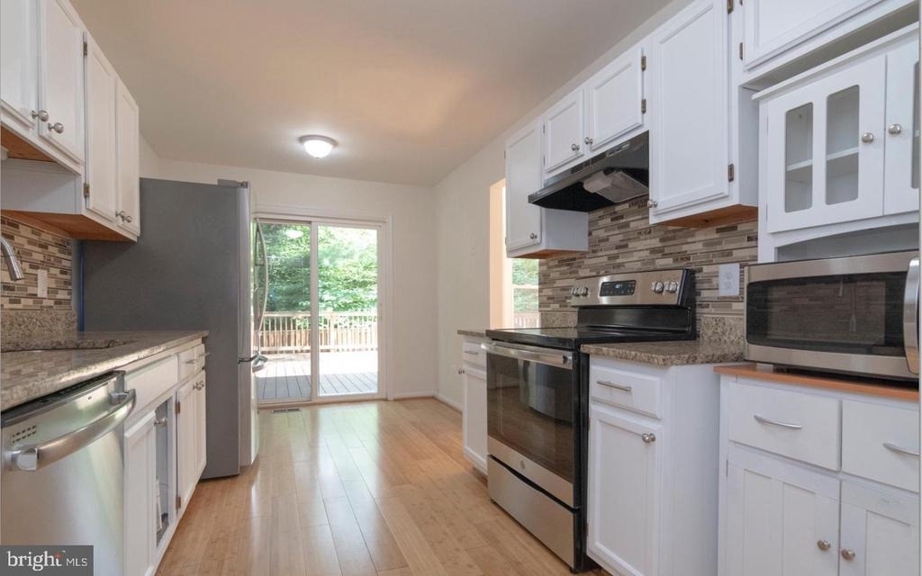 6120 Old Brentford Court - Photo 32