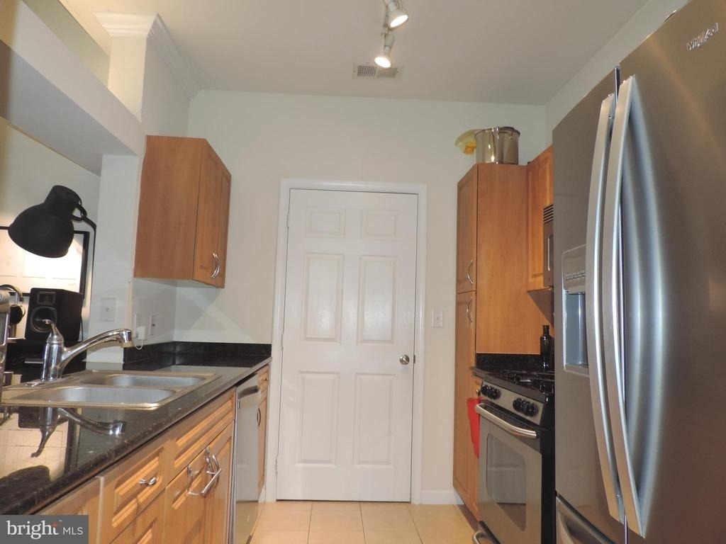 12941 Centre Park Circle - Photo 4