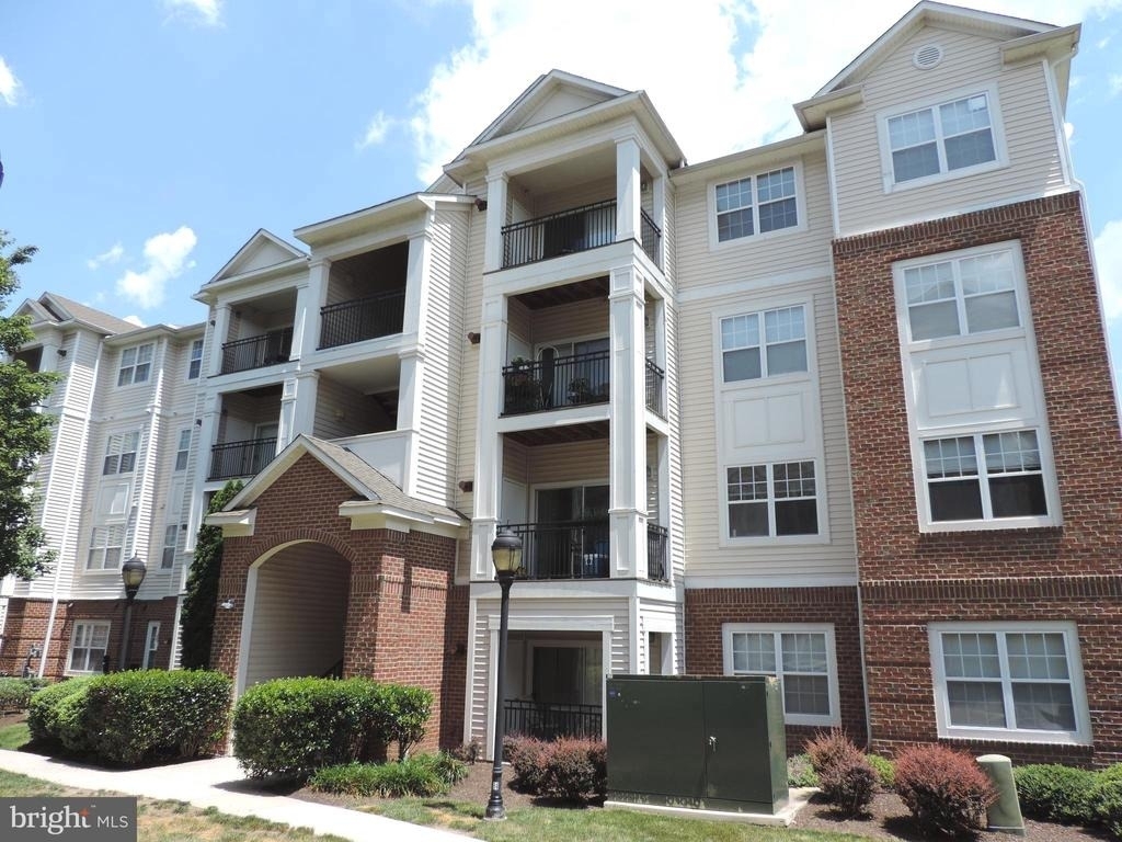 12941 Centre Park Circle - Photo 0