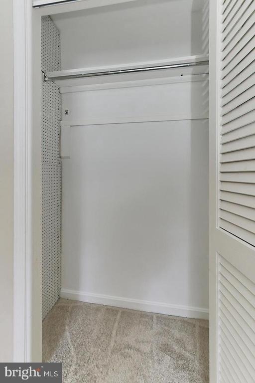 5900 Surrey Hill Place - Photo 8