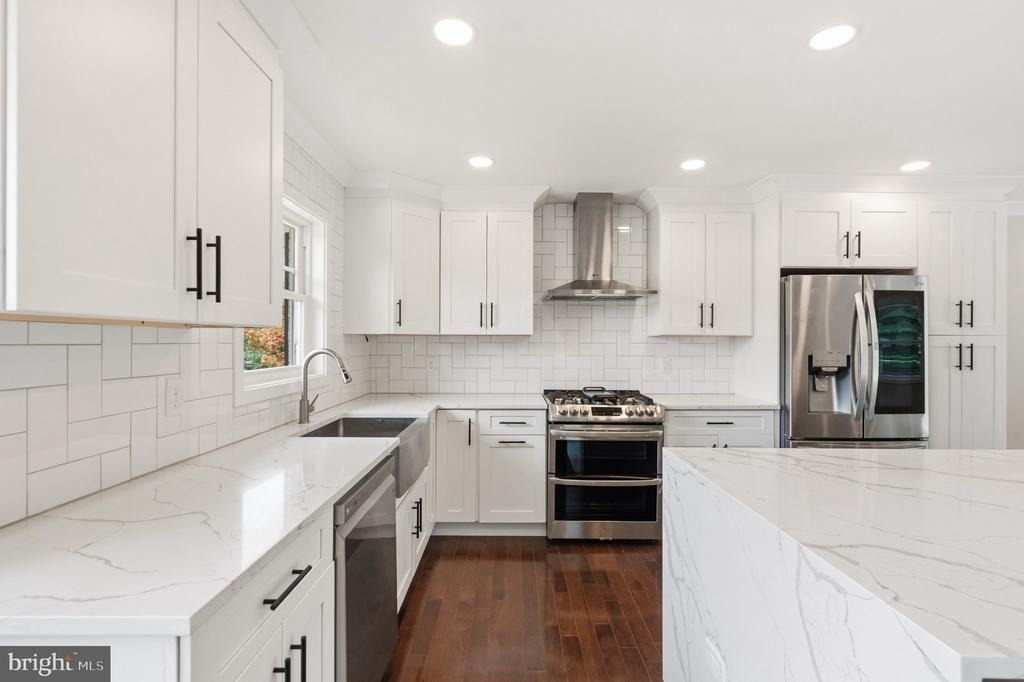 8118 Ainsworth - Photo 2