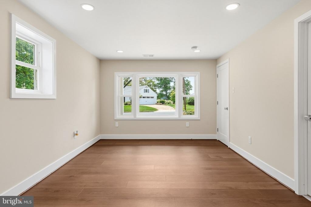 8118 Ainsworth - Photo 32