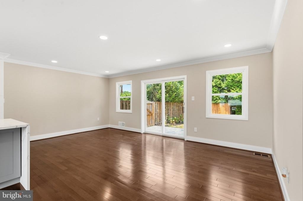 8118 Ainsworth - Photo 24