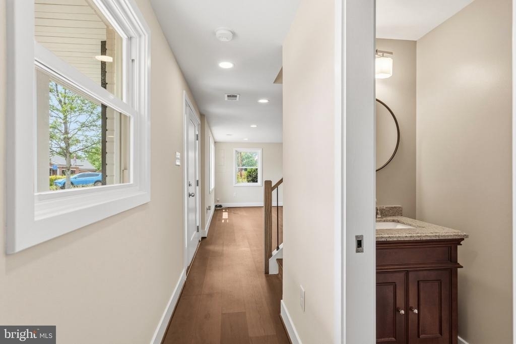 8118 Ainsworth - Photo 33