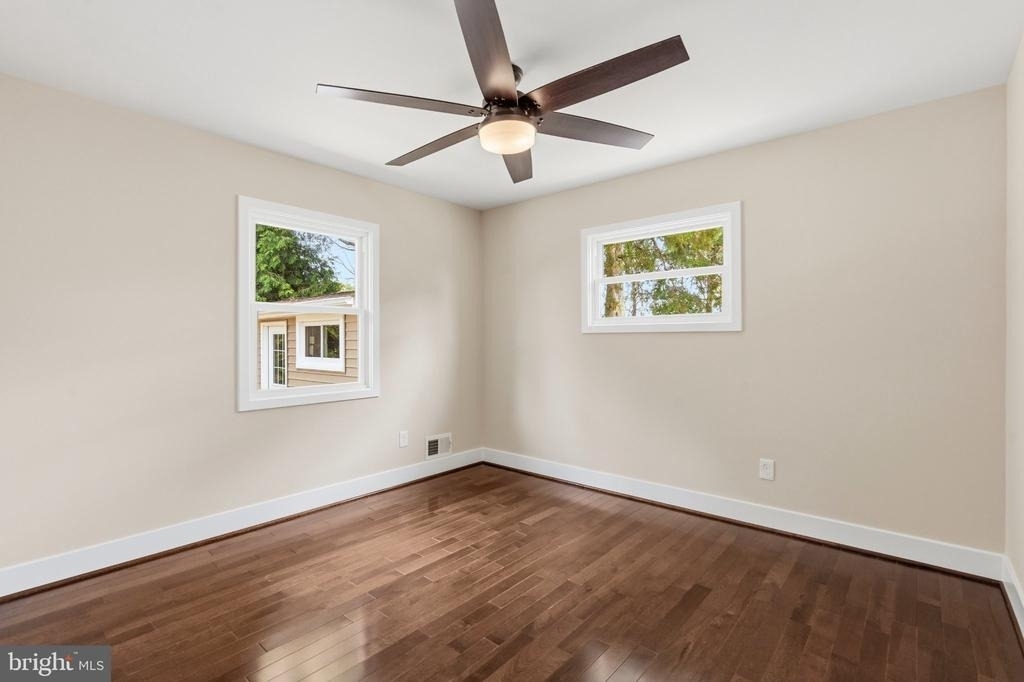 8118 Ainsworth - Photo 10