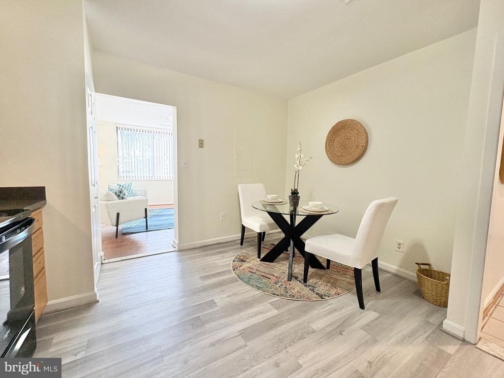 3713 S George Mason Drive - Photo 8