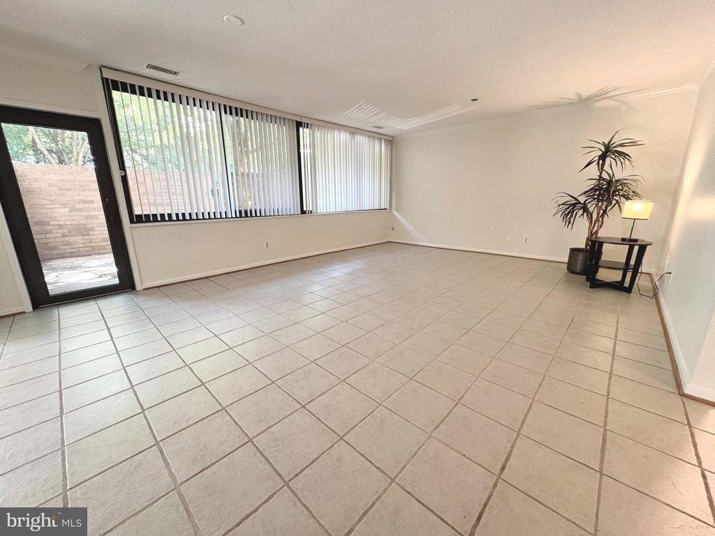 3713 S George Mason Drive - Photo 13