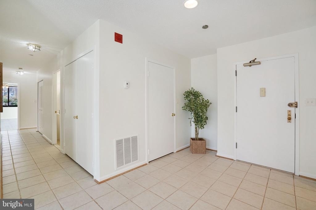 3713 S George Mason Drive - Photo 19