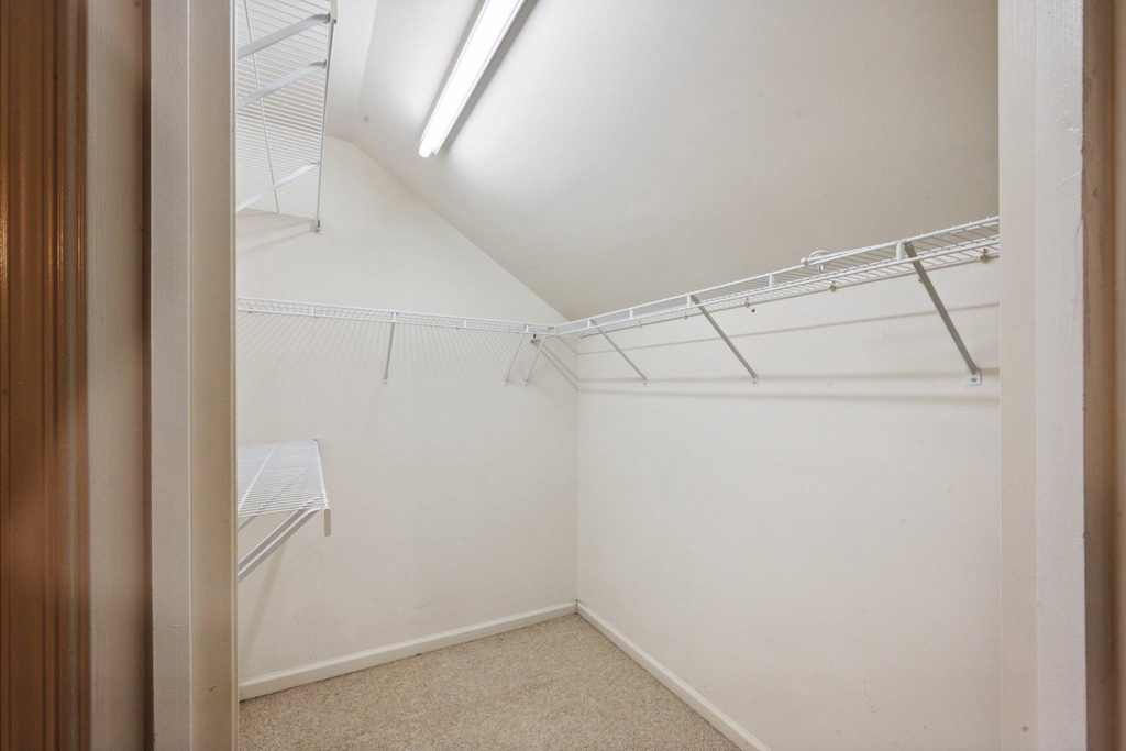 1319 Vintage Place - Photo 10