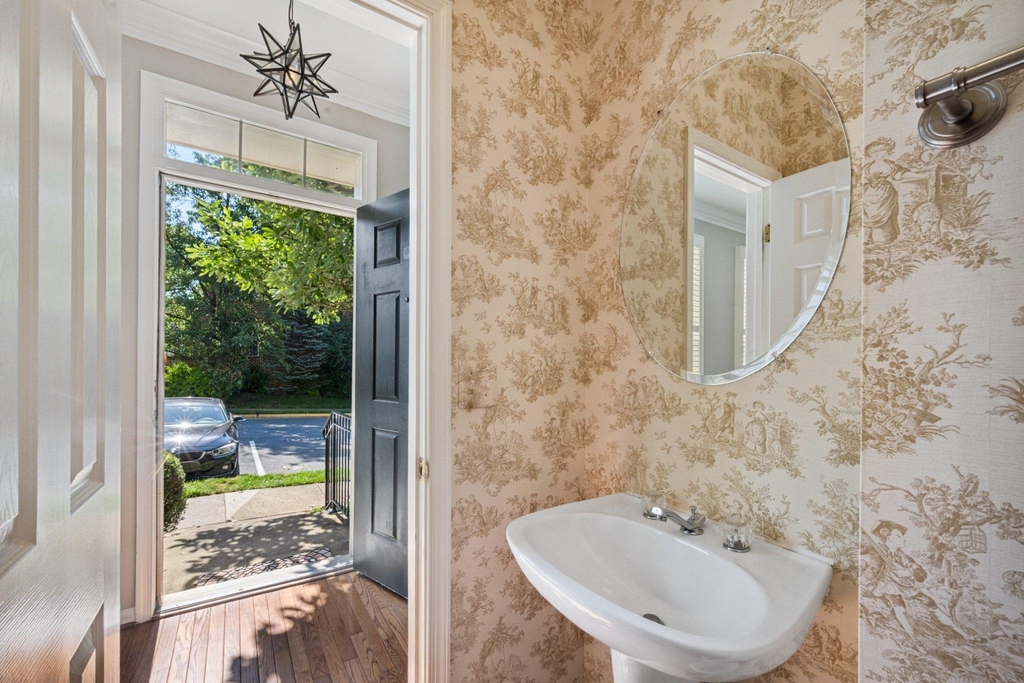 1319 Vintage Place - Photo 26