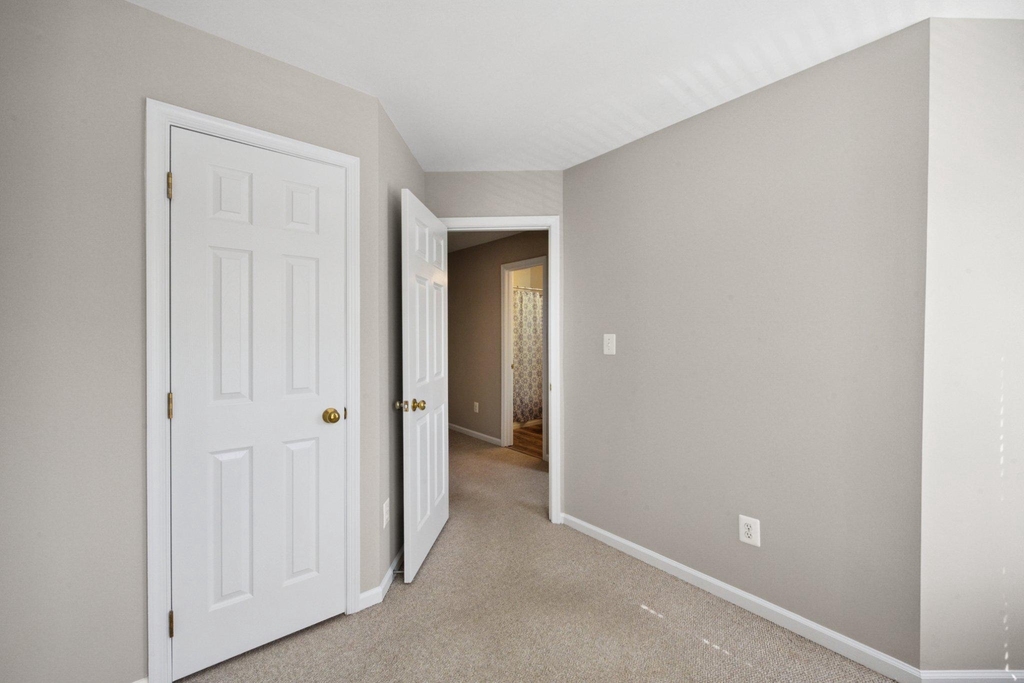 1319 Vintage Place - Photo 13