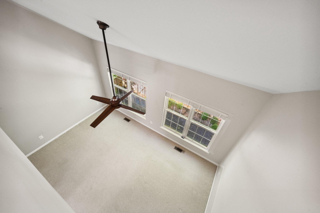 1319 Vintage Place - Photo 7