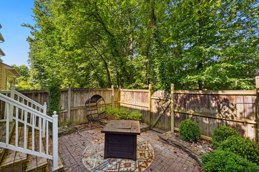 1319 Vintage Place - Photo 27