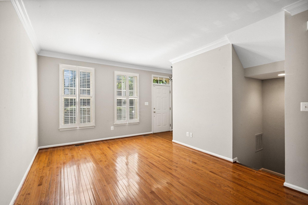 1319 Vintage Place - Photo 16