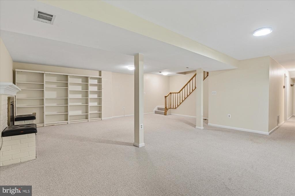 9708 Locust Hill Drive - Photo 33