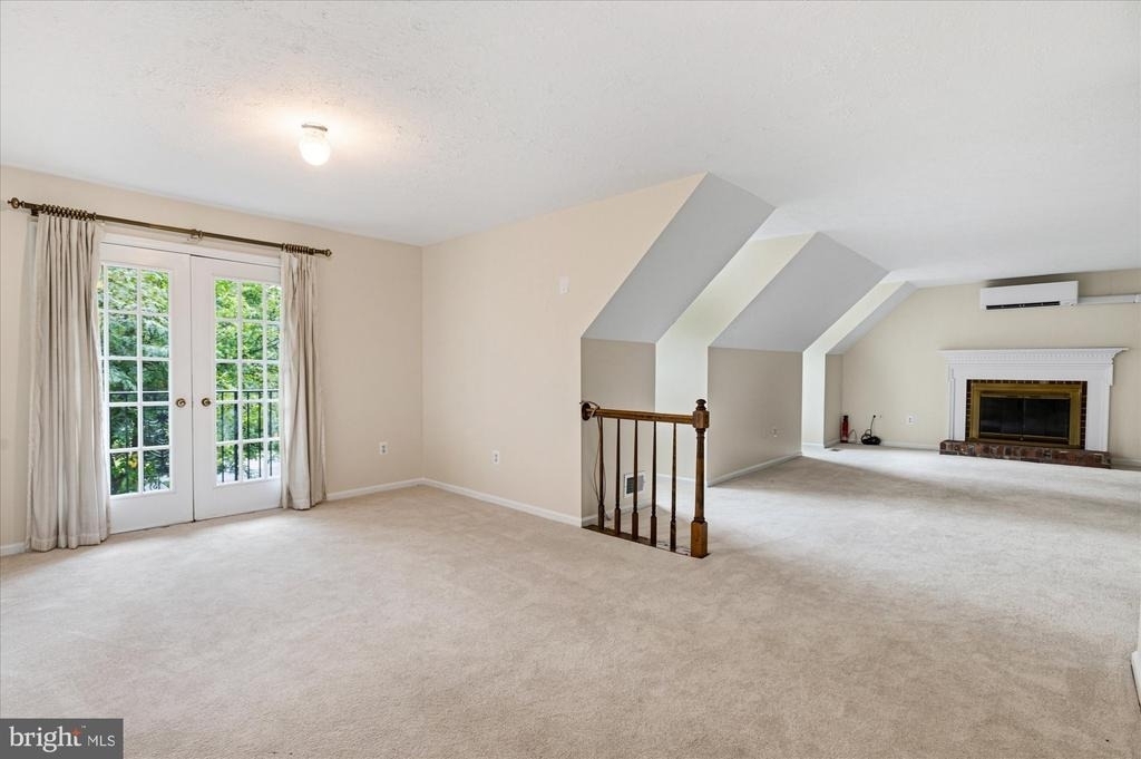 9708 Locust Hill Drive - Photo 18