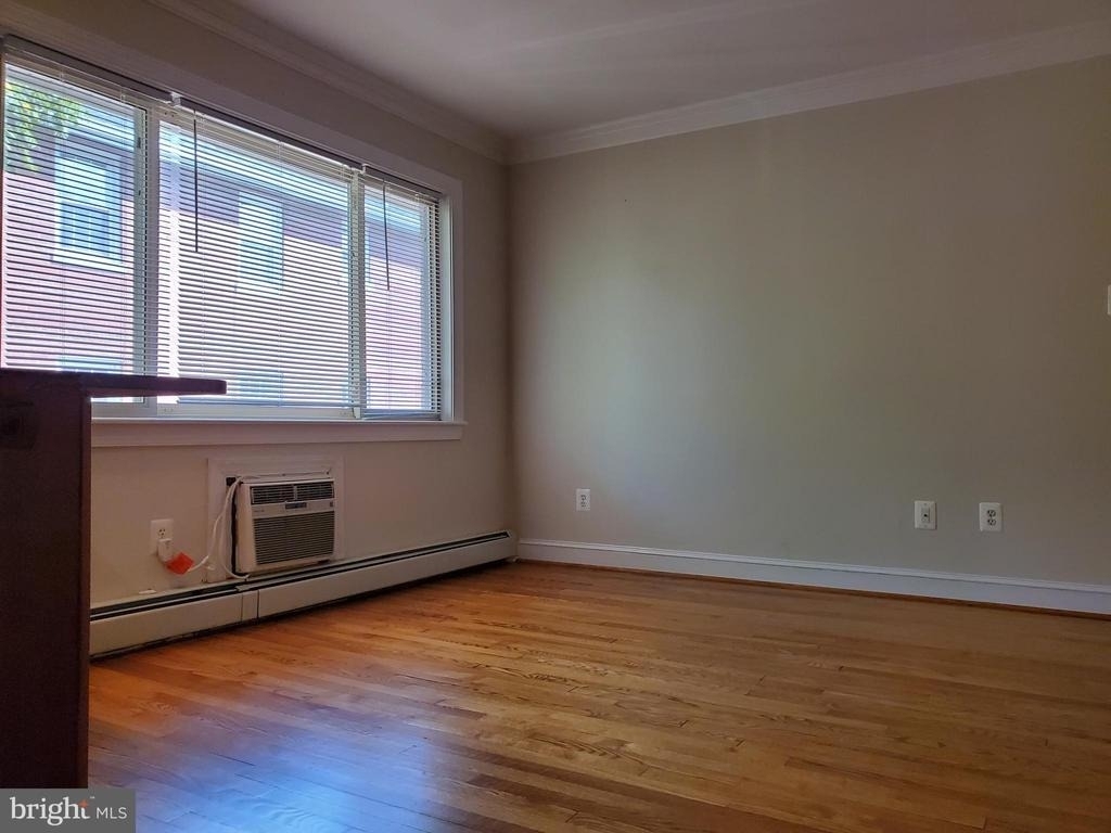 206 E Windsor Avenue - Photo 5