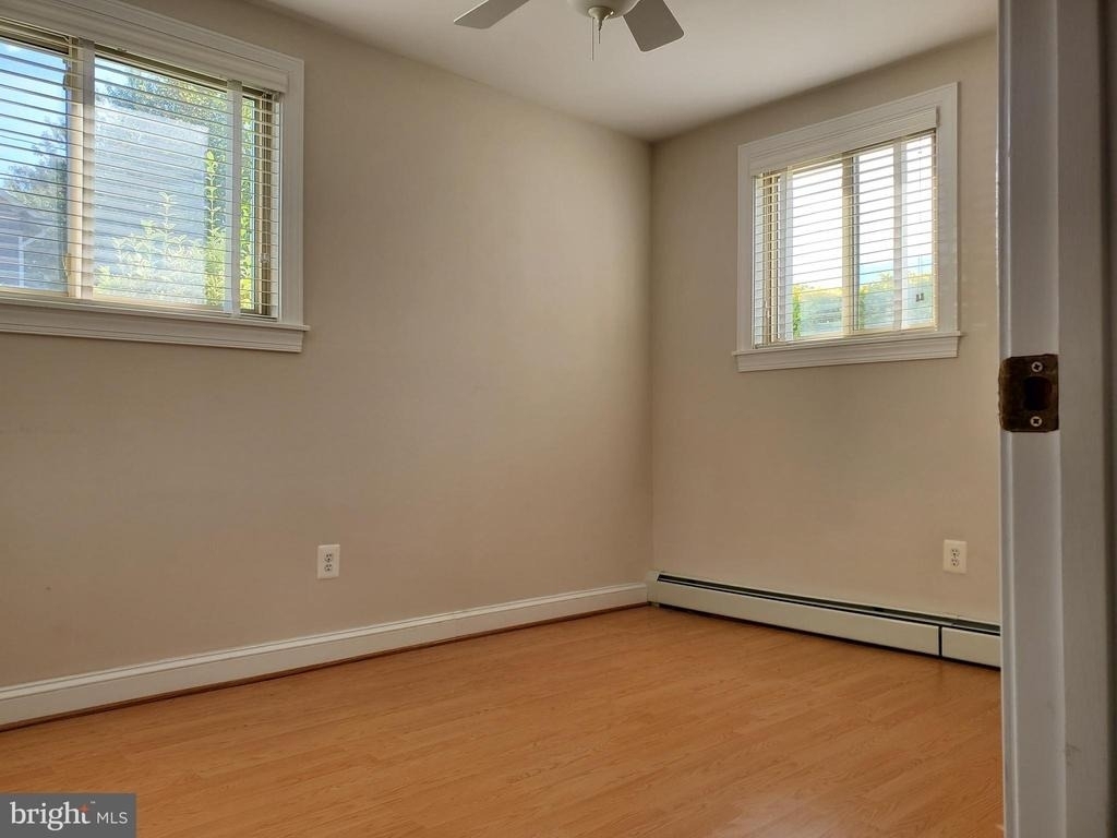 206 E Windsor Avenue - Photo 4