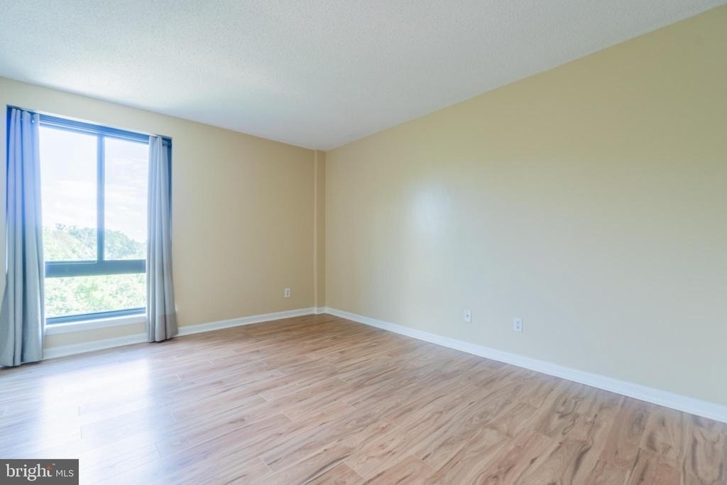 805 N Howard Street N - Photo 20