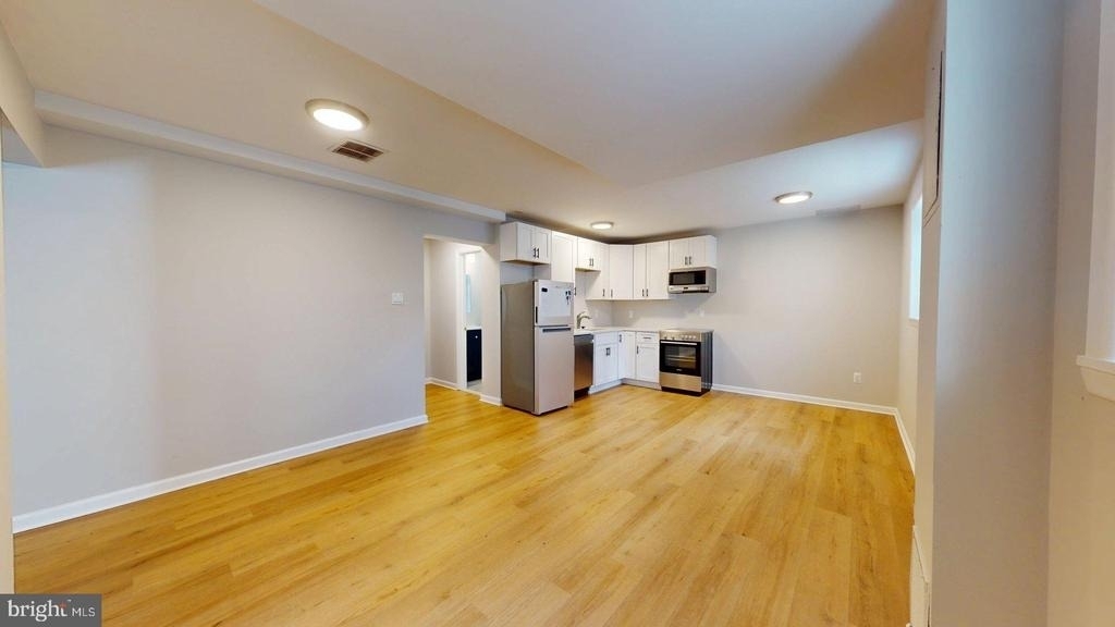 706 N Cleveland Street - Photo 2