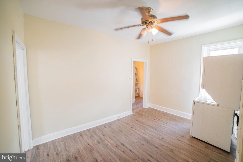 2427 E Allegheny Avenue - Photo 10