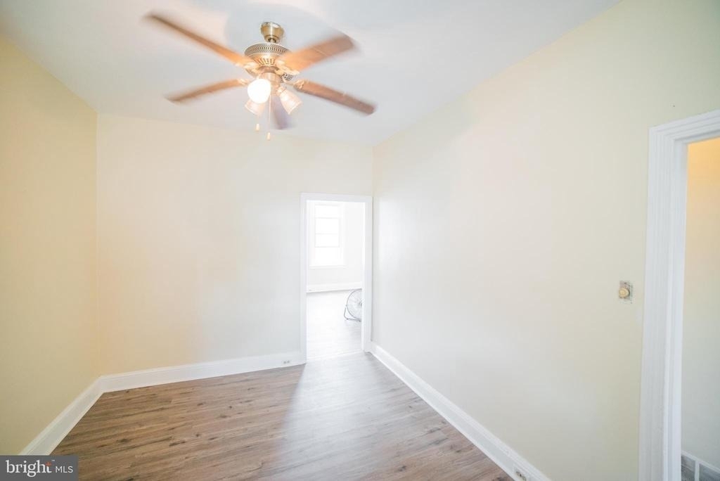 2427 E Allegheny Avenue - Photo 11