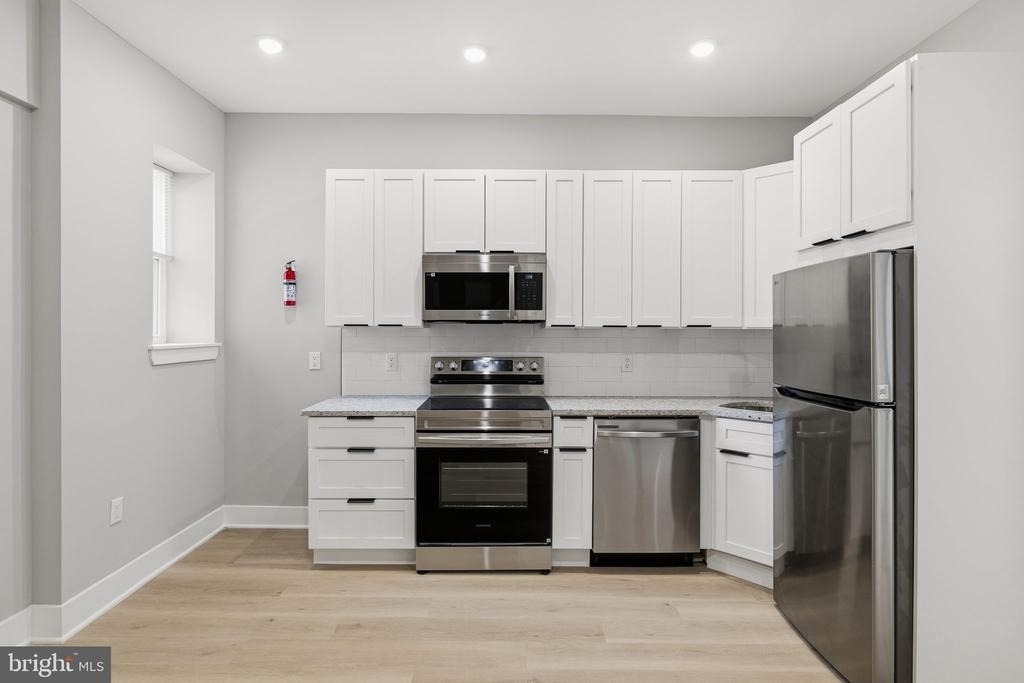 856 N 19th Street - Photo 2