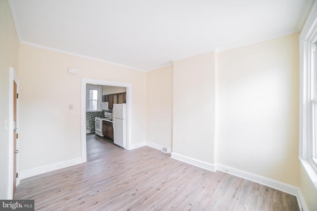 2427 E Allegheny Avenue - Photo 1