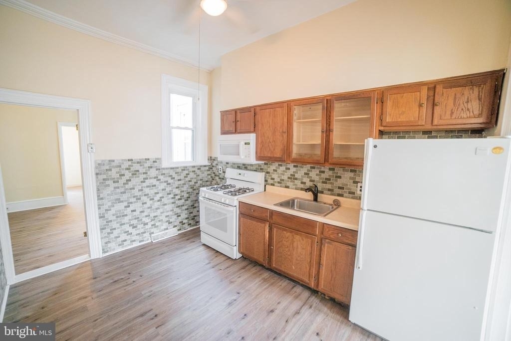 2427 E Allegheny Avenue - Photo 5